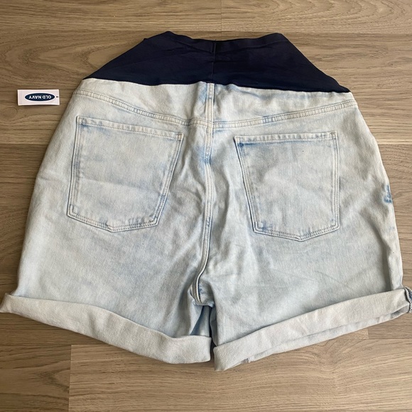 Maternity Shorts - Picture 10 of 15